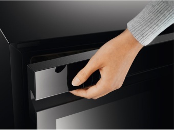 Детальное фото товара: AEG AWUS018B7B