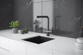 Детальное фото товара: KUCHENSTERN FOKUS-FS, смеситель, нержавеющая сталь, черный