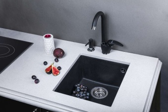 Детальное фото товара: Omoikiri Bosen 38-U-BL, мойка, гранит, черный